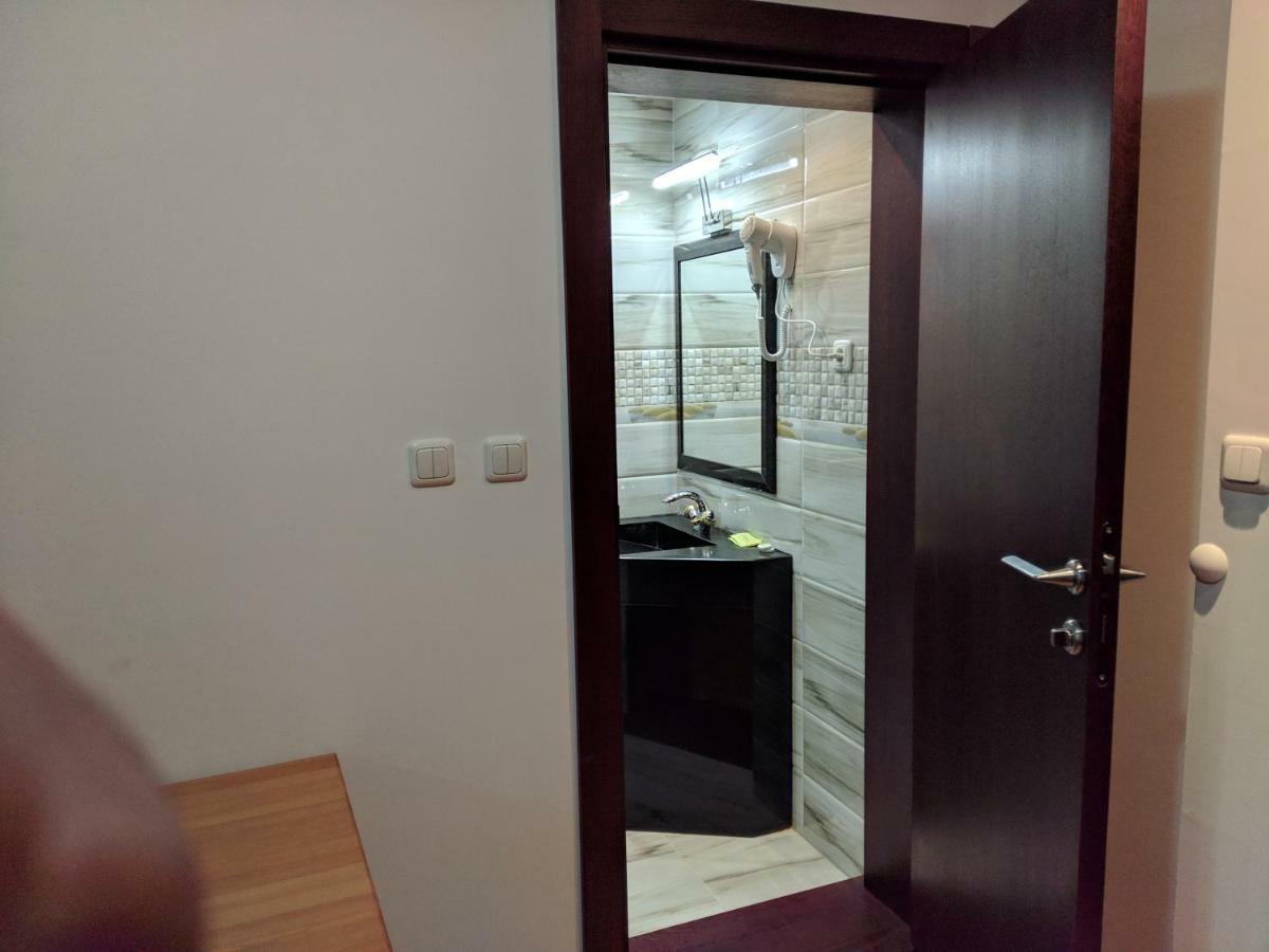 Apartments & Restaurant Abas Plav Exterior photo