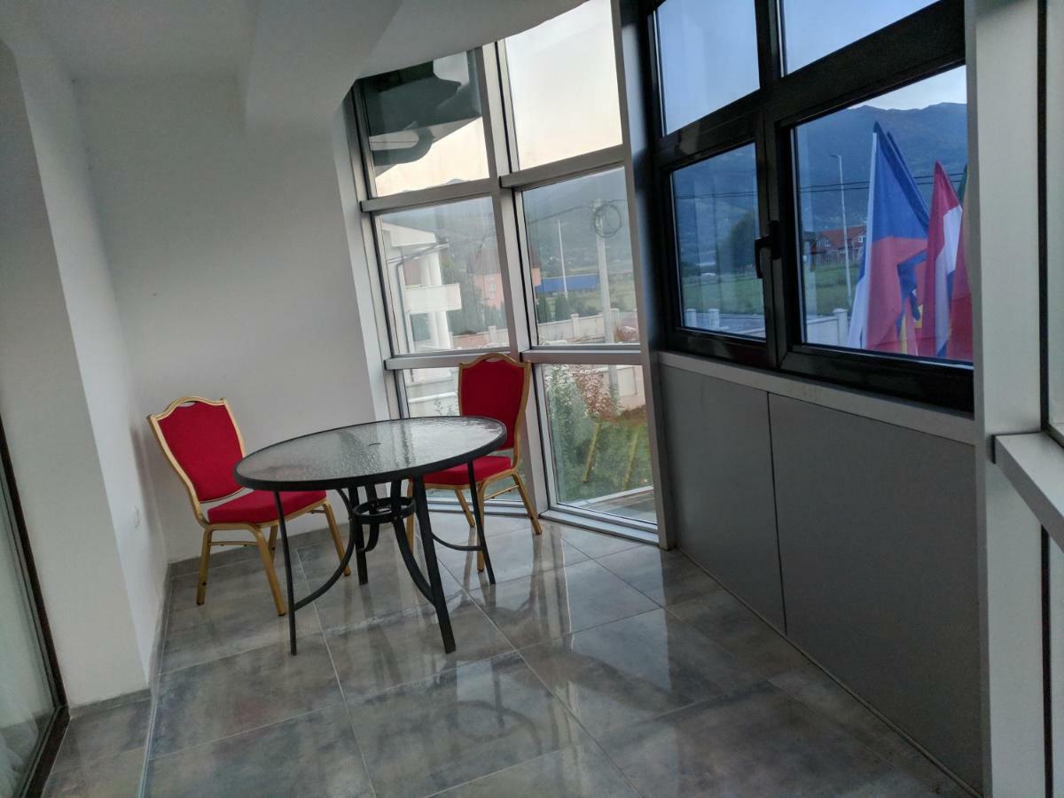 Apartments & Restaurant Abas Plav Exterior photo